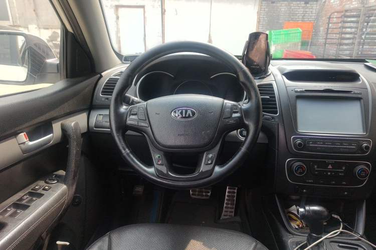 Used Kia Sorento 2013 2.2T 7-Seater Diesel Supreme Edition Steering Wheel