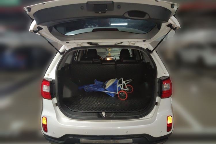 Used Kia Sorento 2013 2.2T 5-Seater Diesel Comfort Edition Trunk