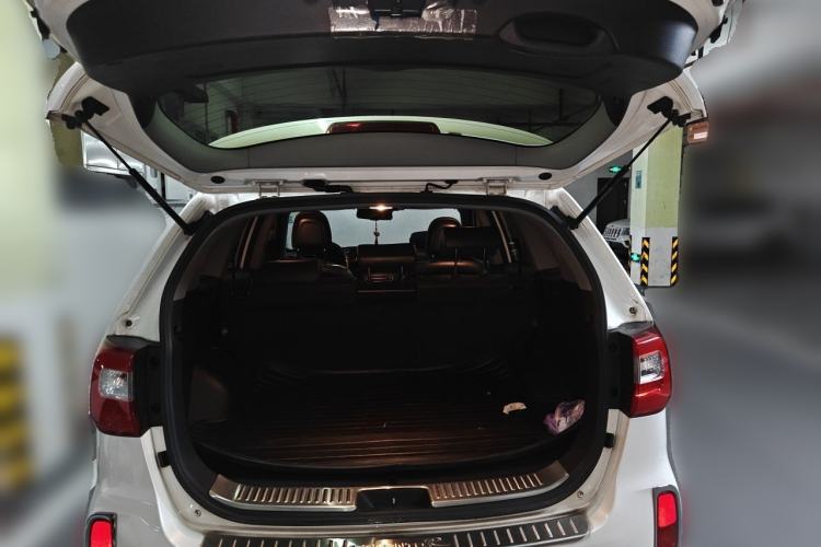 Used Kia Sorento 2013 2.2T 5-Seater Diesel Luxury Edition Trunk