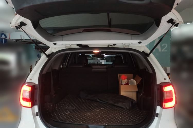 Used Kia Sorento 2013 2.4L 7-seat Gasoline Luxury Edition Trunk