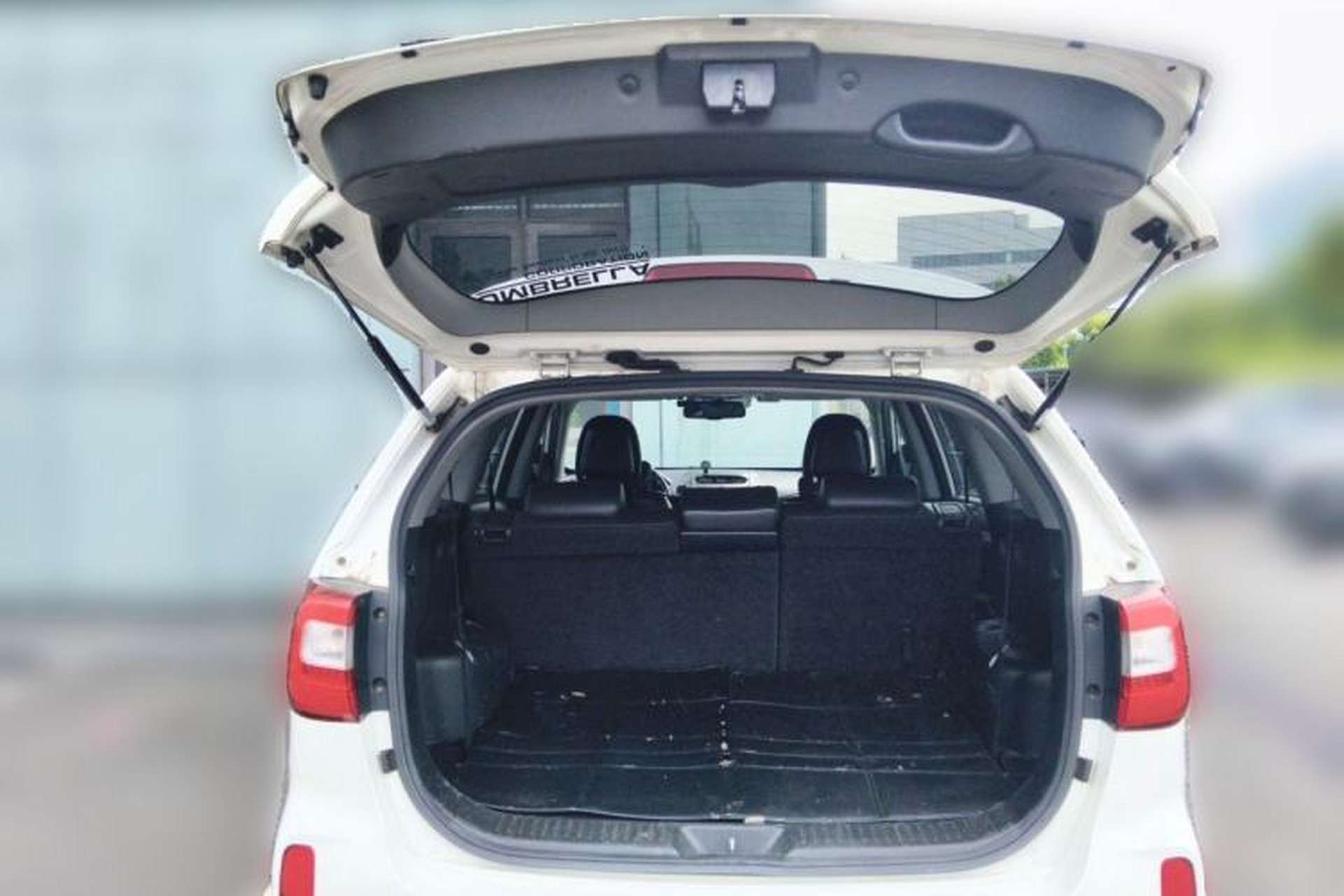 Used Kia Sorento 2013 2.2T 7-seat Diesel Luxury Edition Trunk
