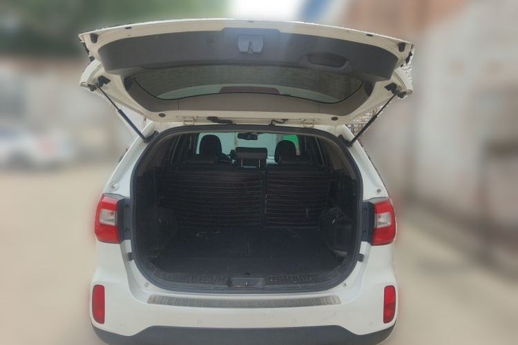 Used Kia Sorento 2013 2.2T 7-Seater Diesel Supreme Edition Trunk