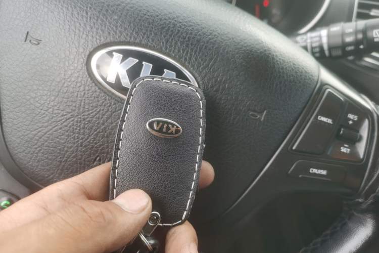 Used Kia Sorento 2013 2.2T 7-seat Diesel Luxury Edition Vehicle Key