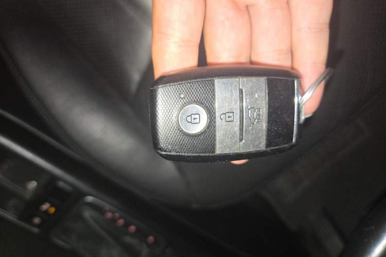 Used Kia Sorento 2013 2.2T 5-Seater Diesel Luxury Edition Vehicle Key