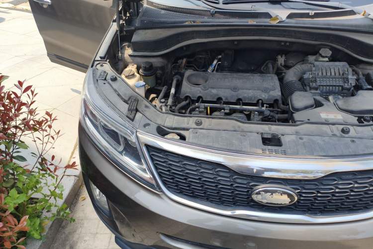 Used Kia Sorento 2013 2.4L 5-seat Gasoline Luxury Edition Engine Bay Right