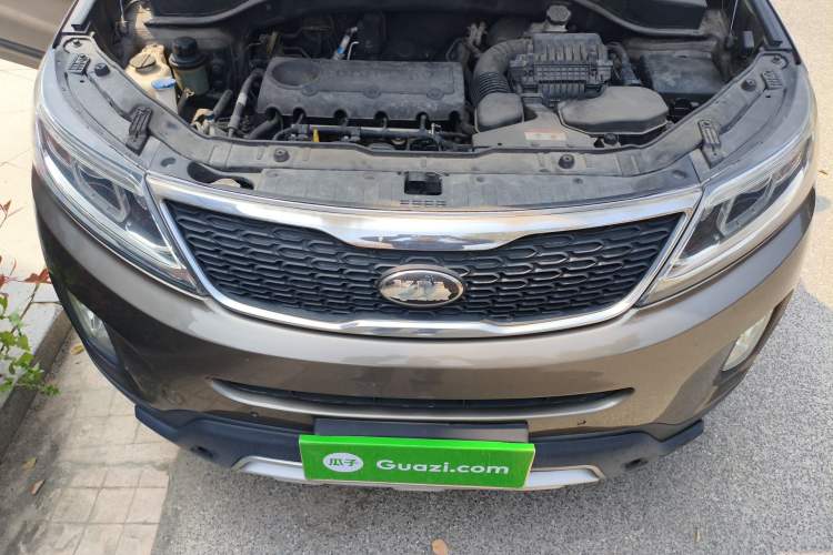Used Kia Sorento 2013 2.4L 5-seat Gasoline Luxury Edition Engine Bay
