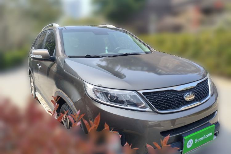 Used Kia Sorento 2013 2.4L 5-seat Gasoline Luxury Edition Front Right 45 Deg