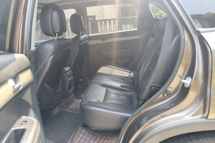 Used Kia Sorento 2013 2.4L 5-seat Gasoline Luxury Edition Left Rear Seat