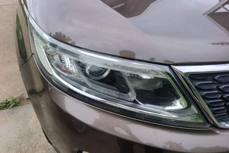 Used Kia Sorento 2013 2.2T 7-seat Diesel Comfort Edition Right Front Headlight
