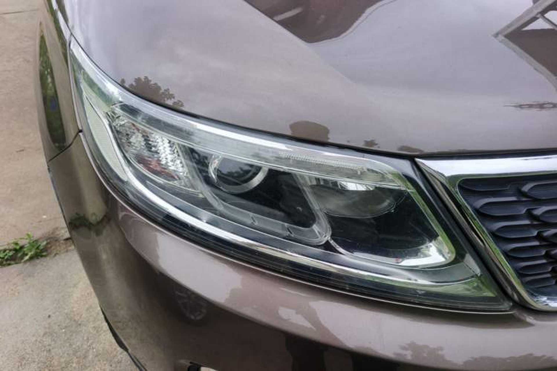 Used Kia Sorento 2013 2.2T 7-seat Diesel Comfort Edition Right Front Headlight