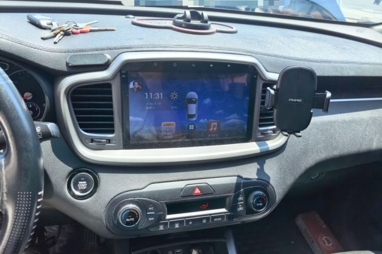 Used Kia Sorento 2015 Sorento L 2.4L Gasoline 4WD Sport Edition 5 Seats China IV Standard Audio And AC Panel