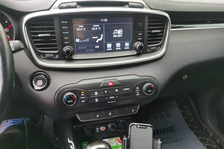 Used Kia Sorento 2015 Sorento L 2.2T Diesel 4WD Elite Edition 7 Seats China IV Standard Audio And AC Panel