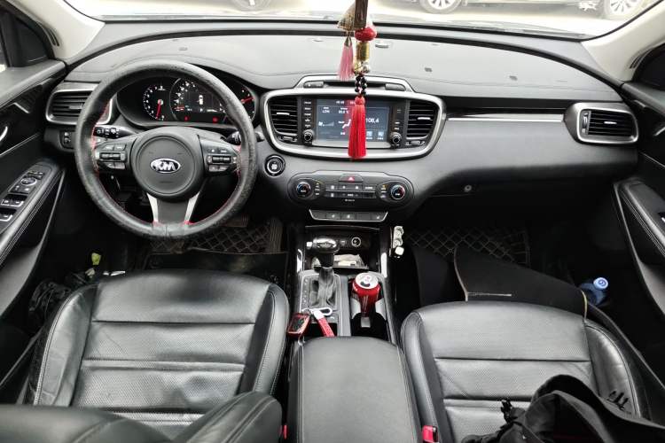 Used Kia Sorento 2015 Sorento L 2.4L Gasoline 4WD Elite Edition 5 Seats China IV Standard Center Console