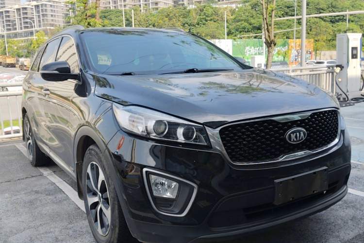 Used Kia Sorento 2015 Sorento L 2.4L Gasoline 4WD Sport Edition 7 Seats China IV Standard Front Right 45 Deg