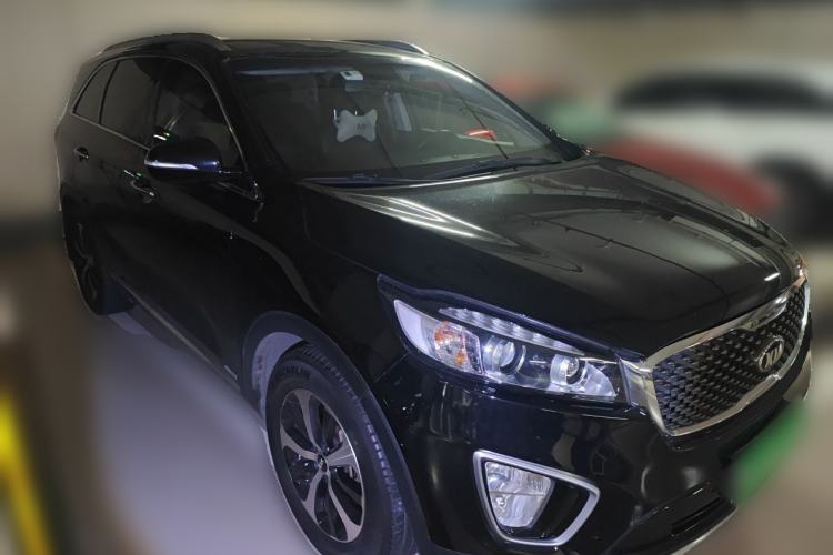 Used Kia Sorento 2015 Sorento L 2.4L Gasoline 4WD Elite Edition 5 Seats China V Emission Standard Front Right 45 Deg