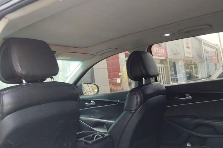 Used Kia Sorento 2015 Sorento L 2.4L Gasoline 4WD Sport Edition 7 Seats China IV Standard Headliner