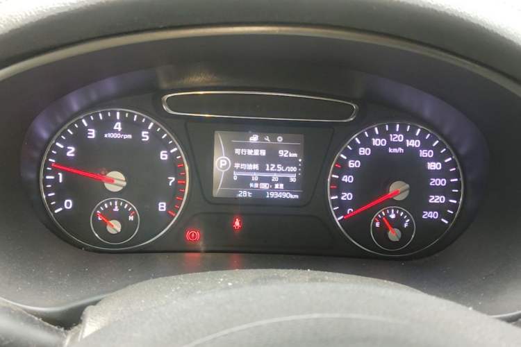 Used Kia Sorento 2015 Sorento L 2.4L Gasoline 4WD Sport Edition 7 Seats China IV Standard Instrument Cluster