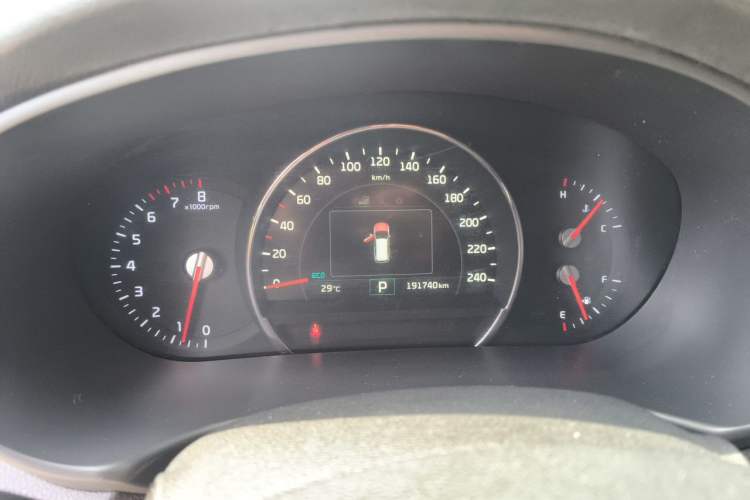 Used Kia Sorento 2015 Sorento L 2.4L Gasoline 4WD Elite Edition 7 Seats China IV Standard Instrument Cluster