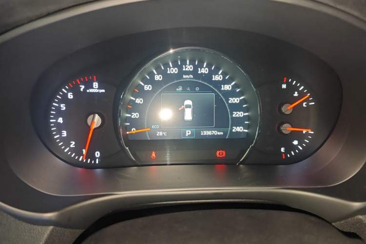 Used Kia Sorento 2015 Sorento L 2.4L Gasoline 4WD Elite Edition 5 Seats China V Emission Standard Instrument Cluster