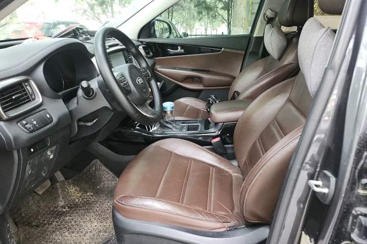 Used Kia Sorento 2015 Sorento L 2.4L Gasoline 4WD Elite Edition 7 Seats China IV Standard Left Front Seat