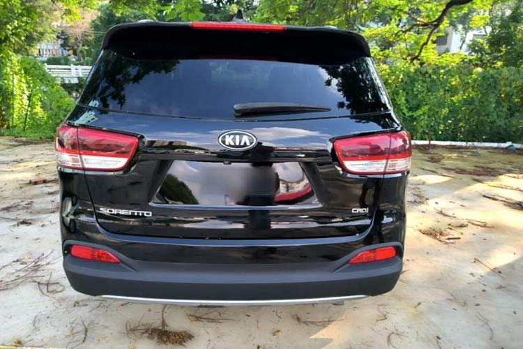 Used Kia Sorento 2015 Sorento L 2.2T Diesel 4WD Elite Edition 7 Seats China IV Standard Rear