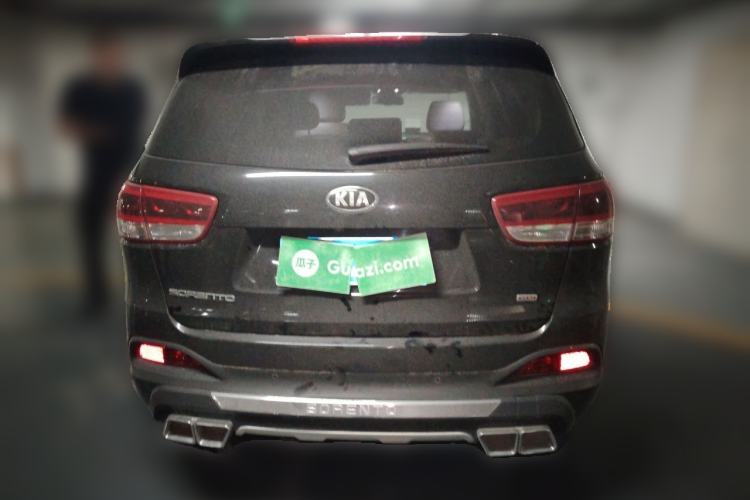 Used Kia Sorento 2015 Sorento L 2.4L Gasoline 4WD Elite Edition 7 Seats China IV Standard Rear