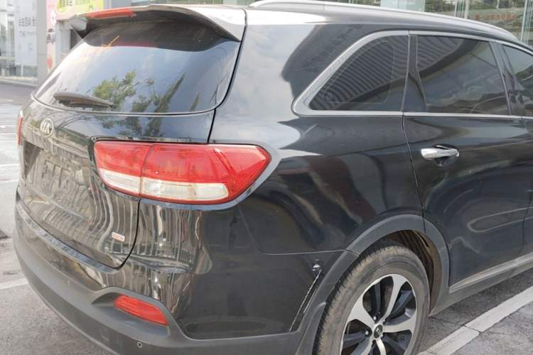 Used Kia Sorento 2015 Sorento L 2.4L Gasoline 4WD Sport Edition 7 Seats China IV Standard Rear Right 45 Deg
