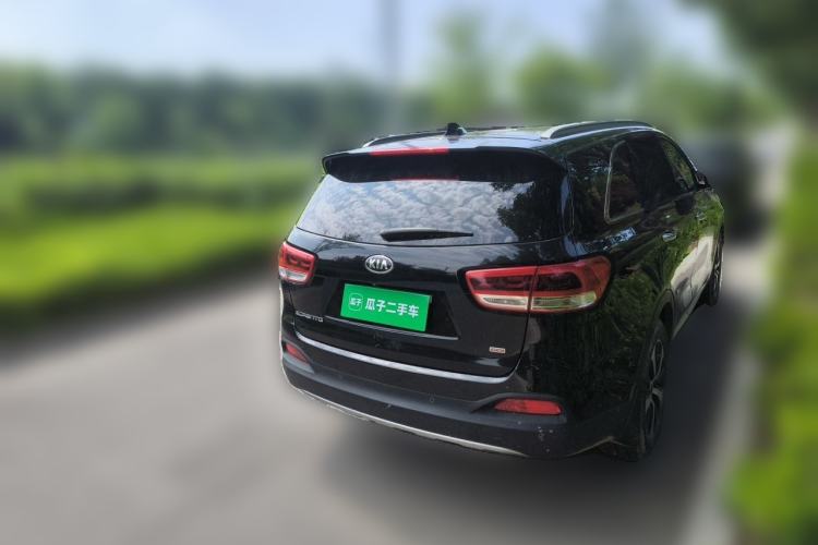 Used Kia Sorento 2015 Sorento L 2.4L Gasoline 4WD Elite Edition 7 Seats China IV Standard Rear Right 45 Deg