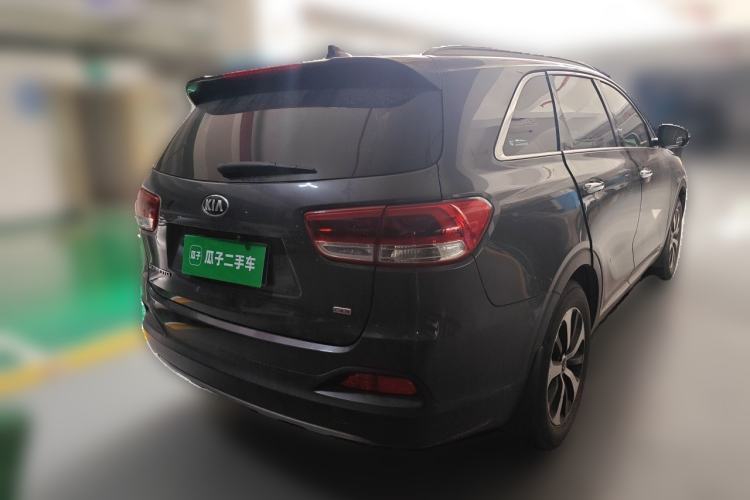 Used Kia Sorento 2015 Sorento L 2.4L Gasoline 4WD Elite Edition 5 Seats China IV Standard Rear Right 45 Deg