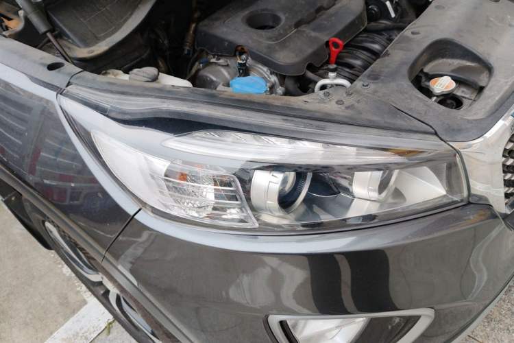 Used Kia Sorento 2015 Sorento L 2.4L Gasoline 4WD Elite Edition 7 Seats China IV Standard Right Front Headlight