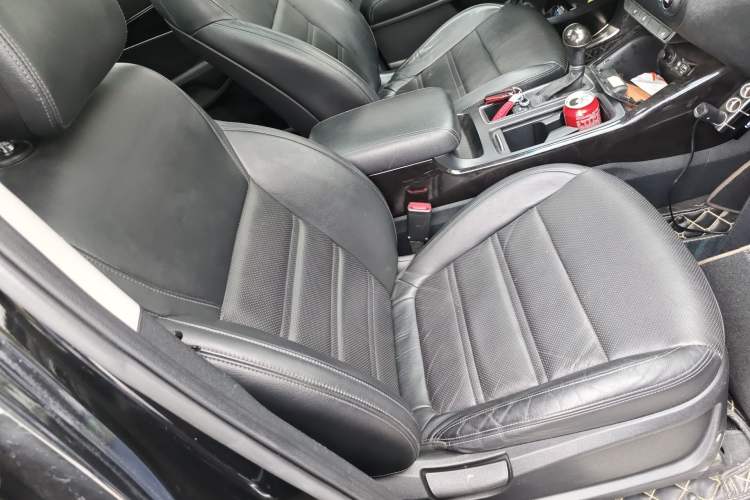 Used Kia Sorento 2015 Sorento L 2.4L Gasoline 4WD Elite Edition 5 Seats China IV Standard Right Front Seat
