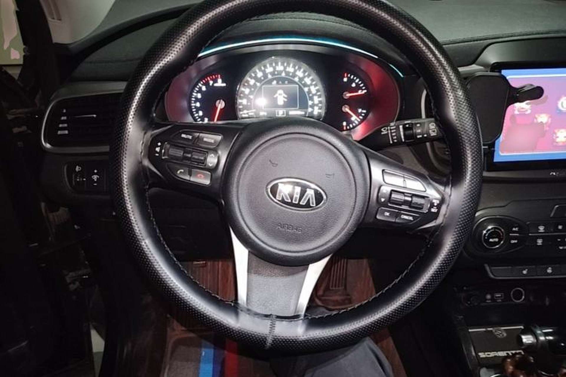 Used Kia Sorento 2015 Sorento L 2.4L Gasoline 4WD Elite Edition 7 Seats China IV Standard Steering Wheel