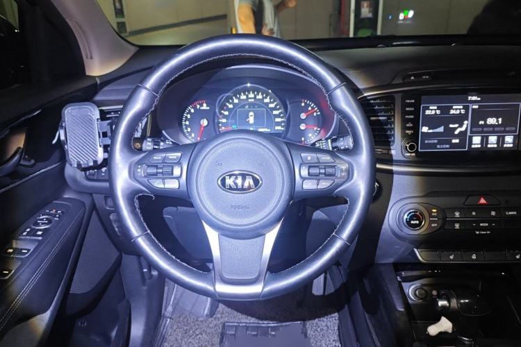 Used Kia Sorento 2015 Sorento L 2.4L Gasoline 4WD Elite Edition 5 Seats China V Emission Standard Steering Wheel