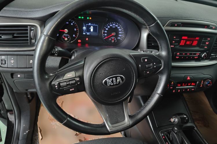 Used Kia Sorento 2015 Sorento L 2.2T Diesel 4WD Sport Edition 7 Seats Steering Wheel