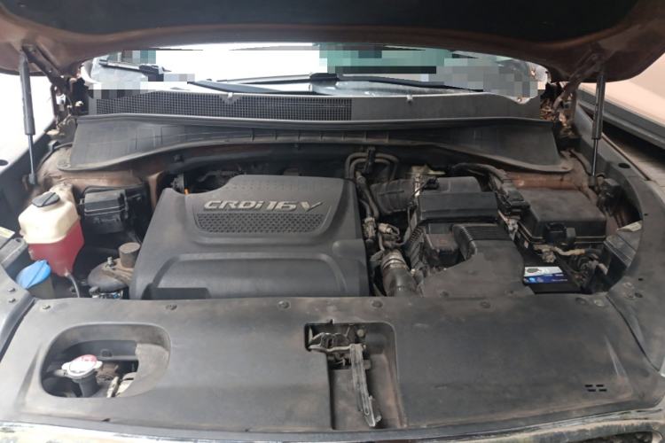 Used Kia Sorento 2015 Sorento L 2.2T Diesel 4WD Elite Edition 7 Seats China IV Standard Engine Bay