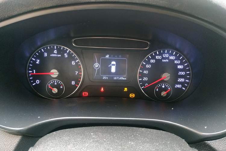 Used Kia Sorento 2015 Sorento L 2.4L Gasoline 2WD Sport Edition 5 Seats China IV Standard Instrument Cluster