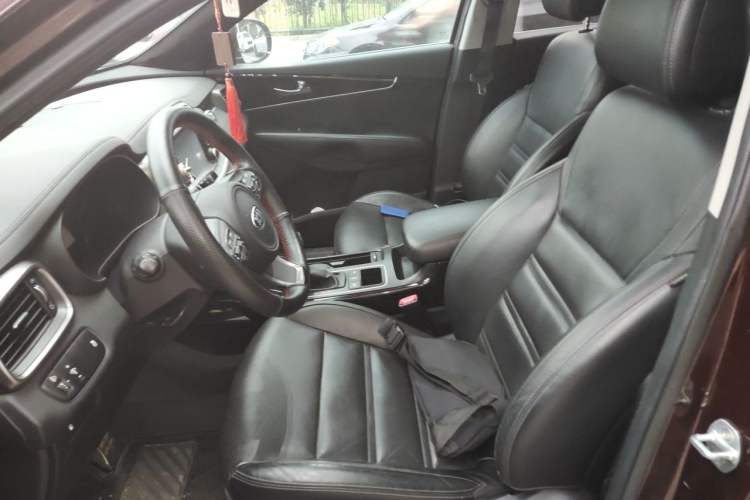 Used Kia Sorento 2015 Sorento L 2.4L Gasoline 4WD Elite Edition 5 Seats China V Emission Standard Left Front Seat