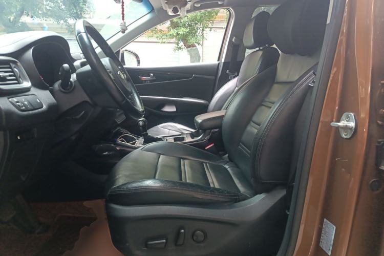 Used Kia Sorento 2015 Sorento L 2.2T Diesel 4WD Elite Edition 7 Seats China IV Standard Left Front Seat