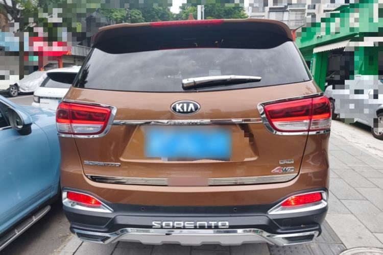 Used Kia Sorento 2015 Sorento L 2.2T Diesel 4WD Elite Edition 7 Seats China IV Standard Rear