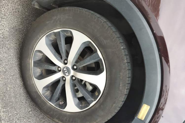Used Kia Sorento 2015 Sorento L 2.4L Gasoline 4WD Elite Edition 5 Seats China V Emission Standard Right Front Wheel Hub