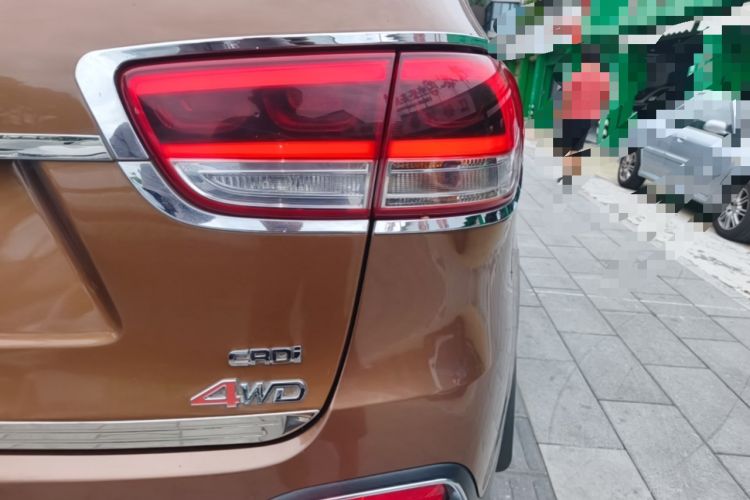 Used Kia Sorento 2015 Sorento L 2.2T Diesel 4WD Elite Edition 7 Seats China IV Standard Right Rear Taillight