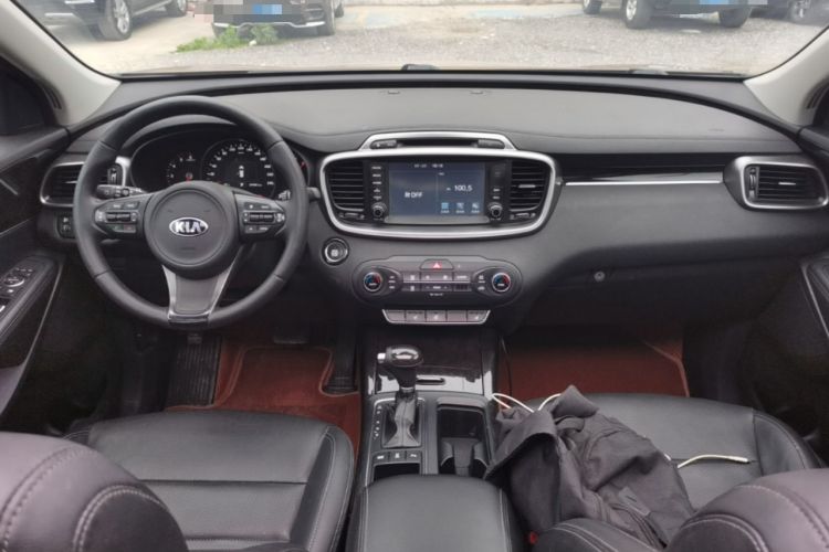 Used Kia Sorento 2015 Sorento L 2.2T Diesel 4WD Elite Edition 7 Seats China IV Standard Center Console