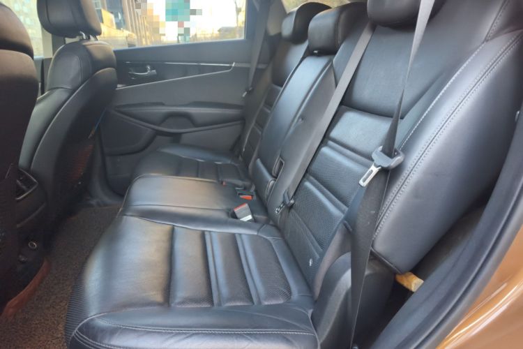 Used Kia Sorento 2015 Sorento L 2.4L Gasoline 4WD Elite Edition 5 Seats China IV Standard Left Rear Seat