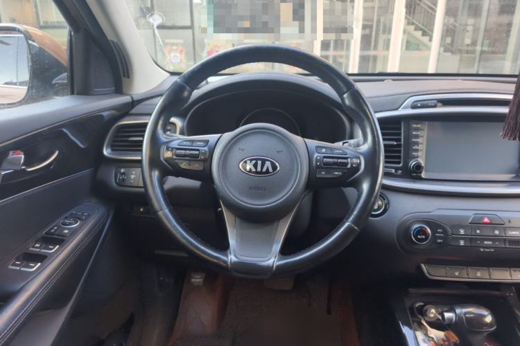 Used Kia Sorento 2015 Sorento L 2.4L Gasoline 4WD Elite Edition 5 Seats China IV Standard Steering Wheel
