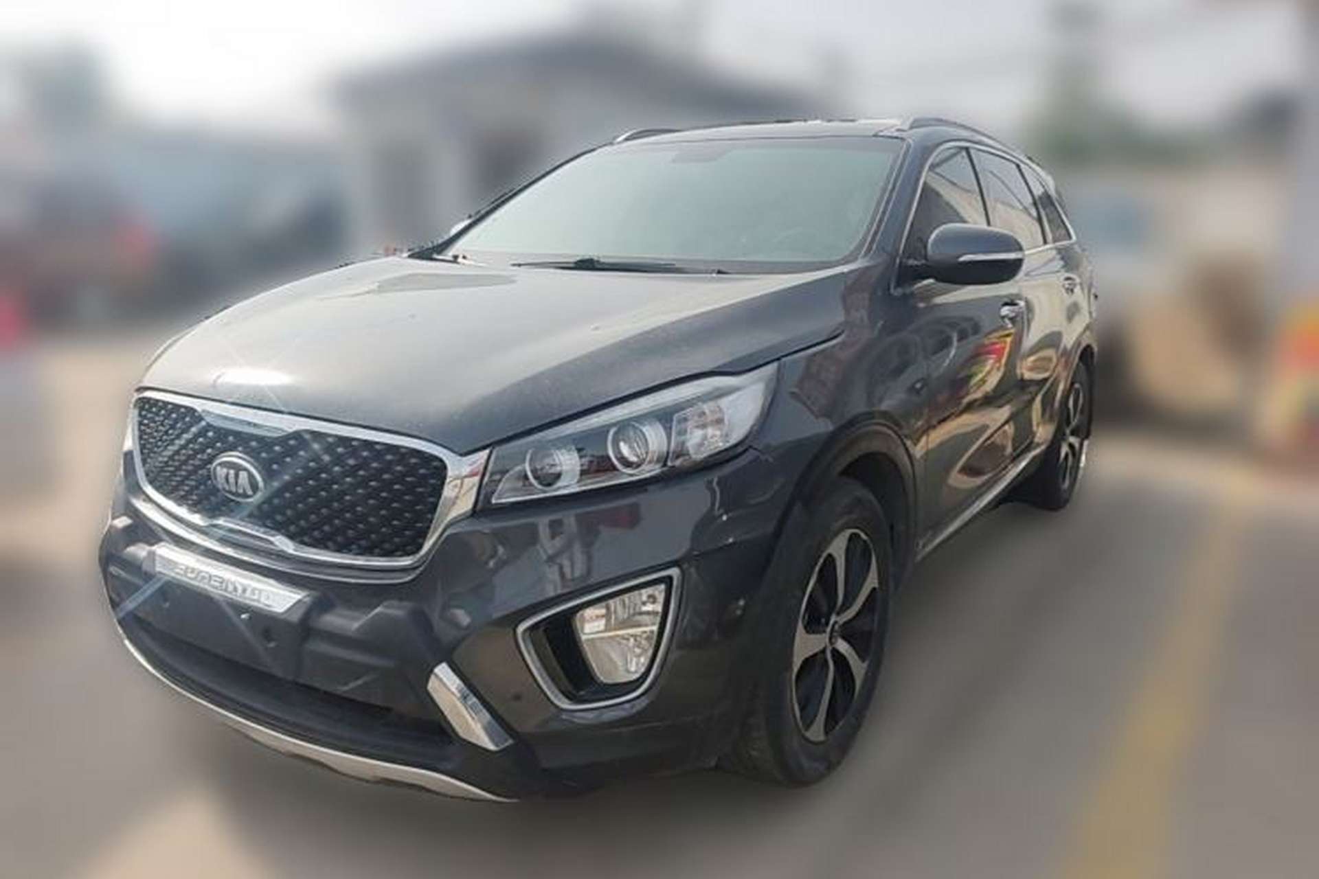Used Kia Sorento 2015 Sorento L 2.4L Gasoline 4WD Elite Edition 5 Seats China IV Standard Front Left 45 Deg