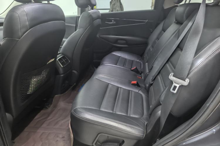 Used Kia Sorento 2015 Sorento L 2.4L Gasoline 4WD Elite Edition 5 Seats China V Emission Standard Interior 1