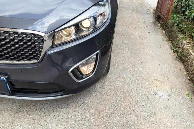 Used Kia Sorento 2015 Sorento L 2.4L Gasoline 4WD Elite Edition 7 Seats China IV Standard Left Front Headlight