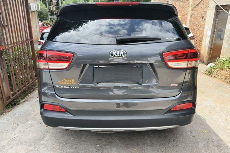 Used Kia Sorento 2015 Sorento L 2.4L Gasoline 4WD Elite Edition 7 Seats China IV Standard Rear