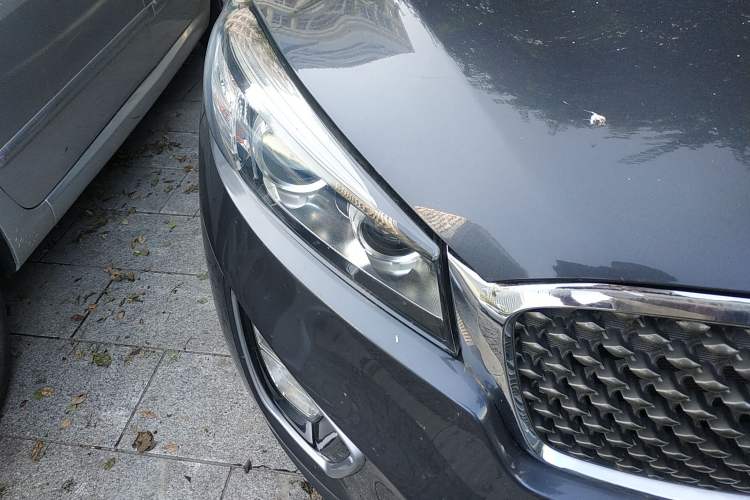 Used Kia Sorento 2015 Sorento L 2.4L Gasoline 4WD Elite Edition 7 Seats China IV Standard Right Front Headlight