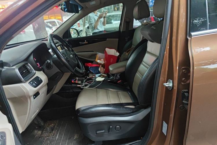 Used Kia Sorento 2015 Sorento L 2.2T Diesel 4WD Elite Edition 7 Seats China IV Standard Left Front Seat